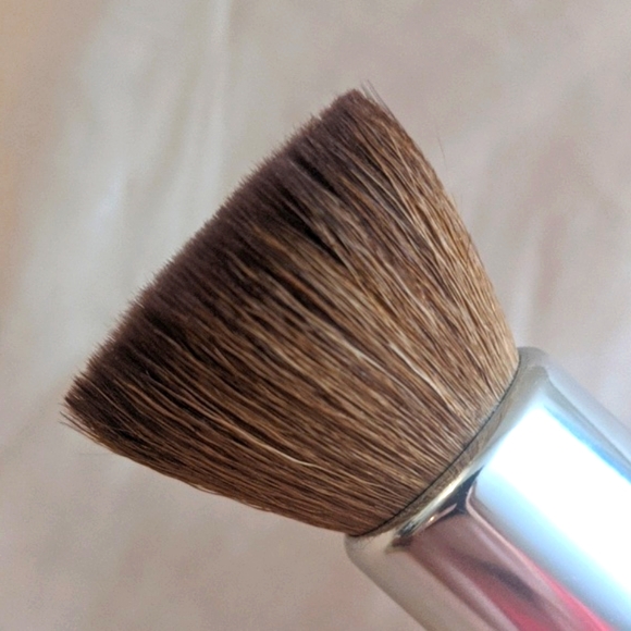 RARE Color Natural Hair Bare Escentuals (bareMinerals) Brush - New -1*test+clean - Picture 2 of 5